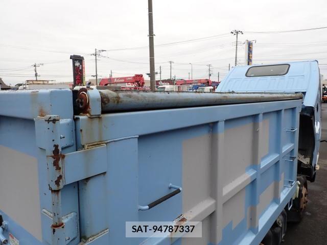 Isuzu ELF TRUCK 2011-04 1412171-23