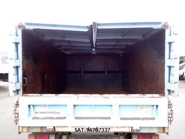 Isuzu ELF TRUCK 2011-04 1412171-28