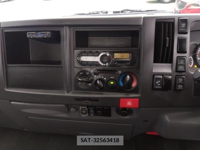 Isuzu ELF TRUCK 2019-02 1472271-5