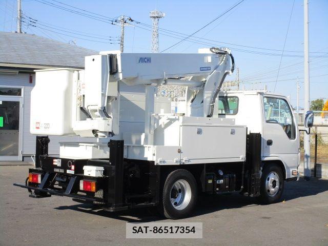 Isuzu ELF TRUCK 2017-09 1472264-3
