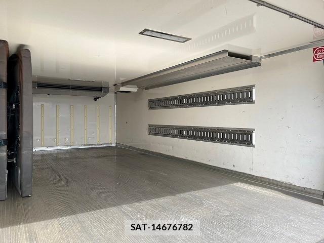 Isuzu ELF TRUCK 2013-09 406822-15