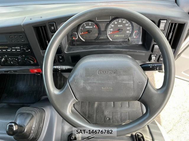 Isuzu ELF TRUCK 2013-09 406822-23