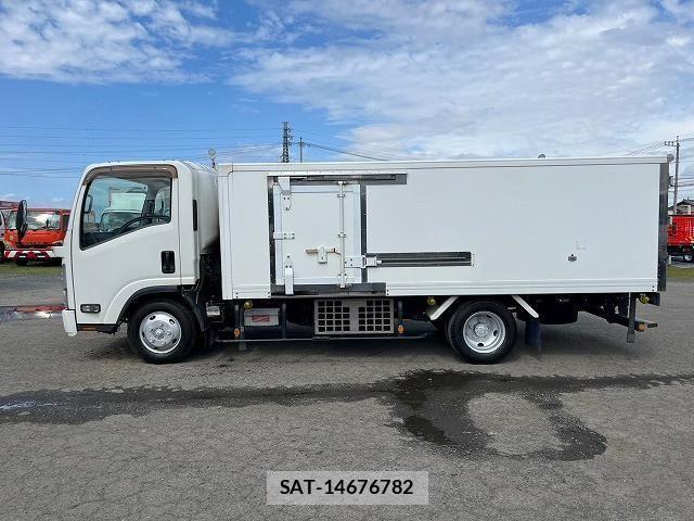 Isuzu ELF TRUCK 2013-09 406822-7