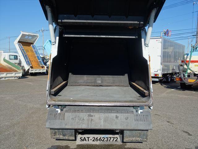 Isuzu ELF TRUCK 2017-11 406725-12