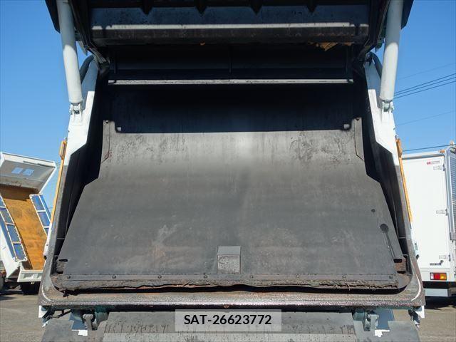 Isuzu ELF TRUCK 2017-11 406725-14
