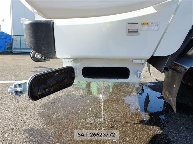 Isuzu ELF TRUCK 2017-11 406725-17
