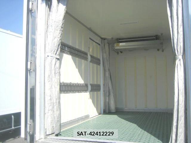 Isuzu ELF TRUCK 2018-07 1204924-5