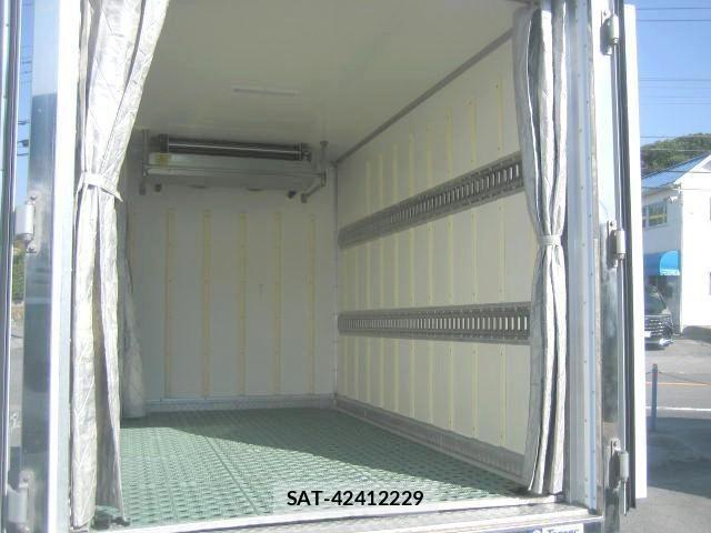 Isuzu ELF TRUCK 2018-07 1204924-6