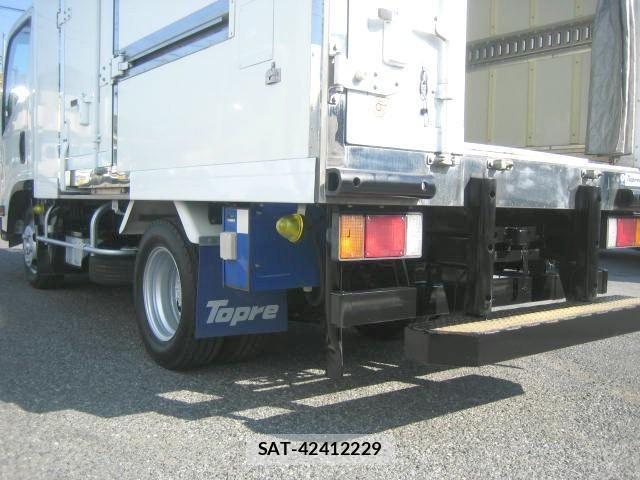 Isuzu ELF TRUCK 2018-07 1204924-12