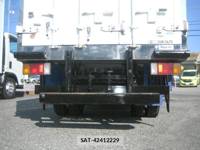 Isuzu ELF TRUCK 2018-07 1204924-15