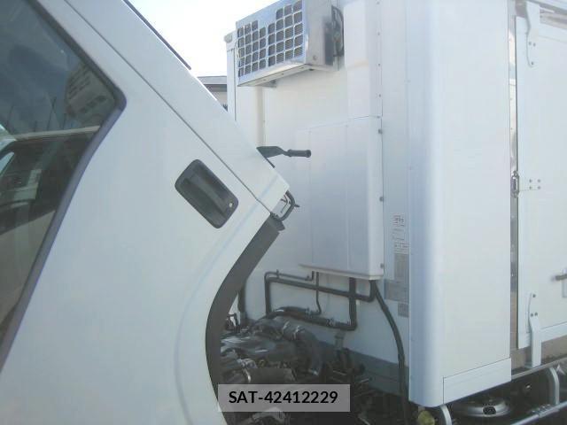 Isuzu ELF TRUCK 2018-07 1204924-20