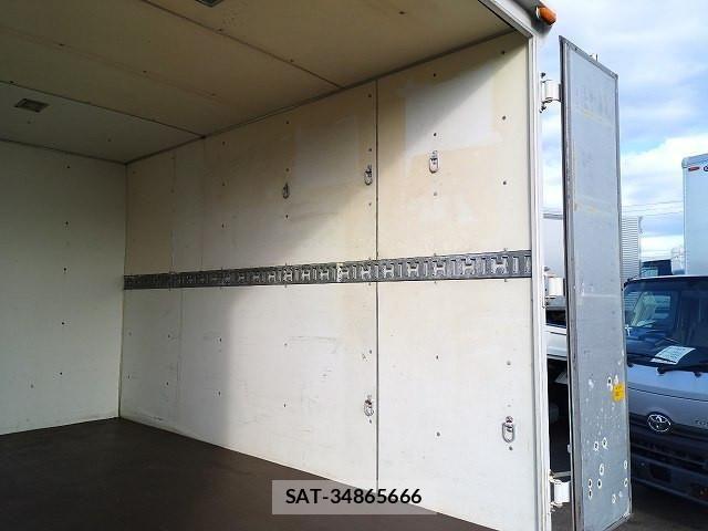 Isuzu ELF TRUCK 2007-11 806227-9