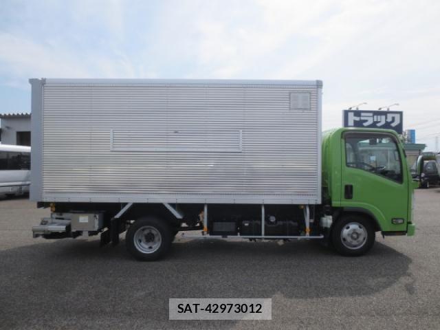 Isuzu ELF TRUCK 2017-02 1037933-7