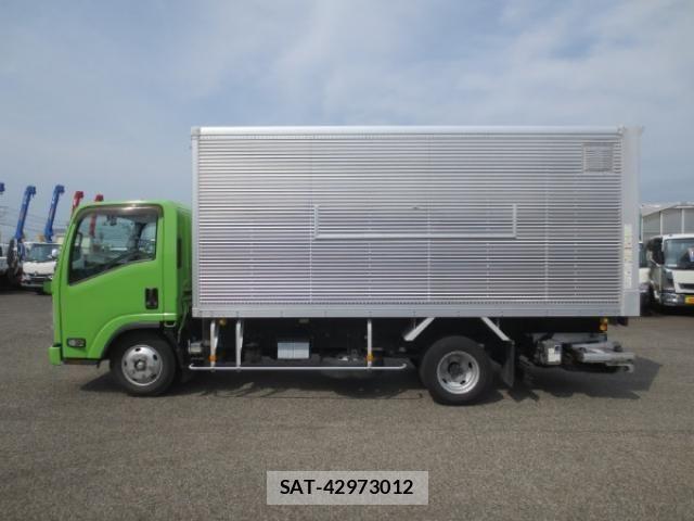 Isuzu ELF TRUCK 2017-02 1037933-8