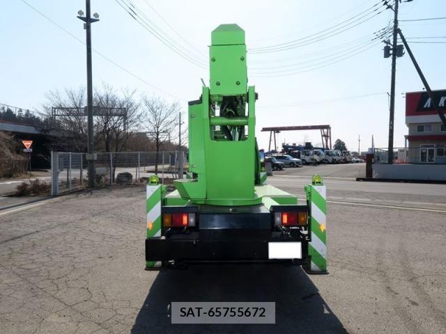 Isuzu ELF TRUCK 2018-02 806363-4