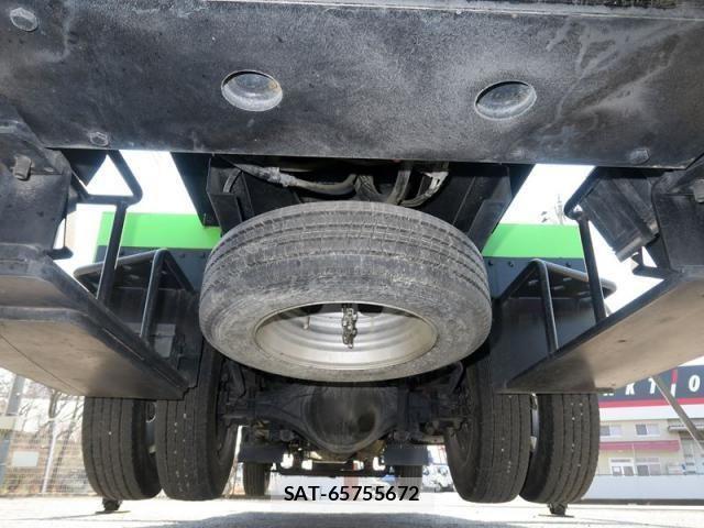 Isuzu ELF TRUCK 2018-02 806363-21