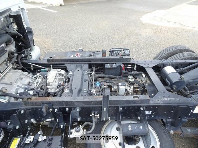 Isuzu ELF TRUCK 2022-08 806171-5
