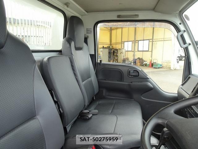 Isuzu ELF TRUCK 2022-08 806171-18