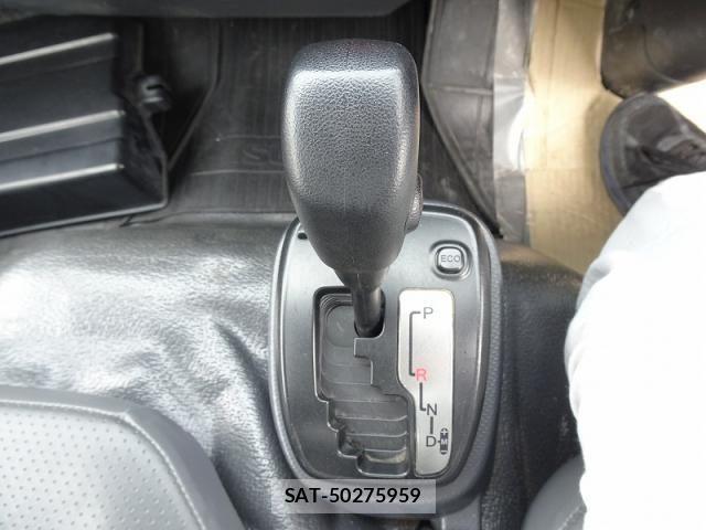 Isuzu ELF TRUCK 2022-08 806171-24