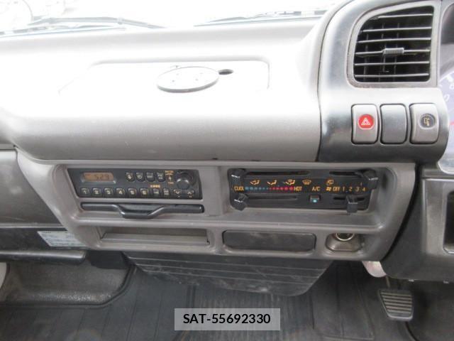 Isuzu ELF TRUCK 2004-03 1146656-16