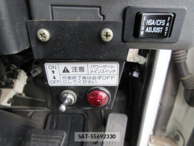 Isuzu ELF TRUCK 2004-03 1146656-18