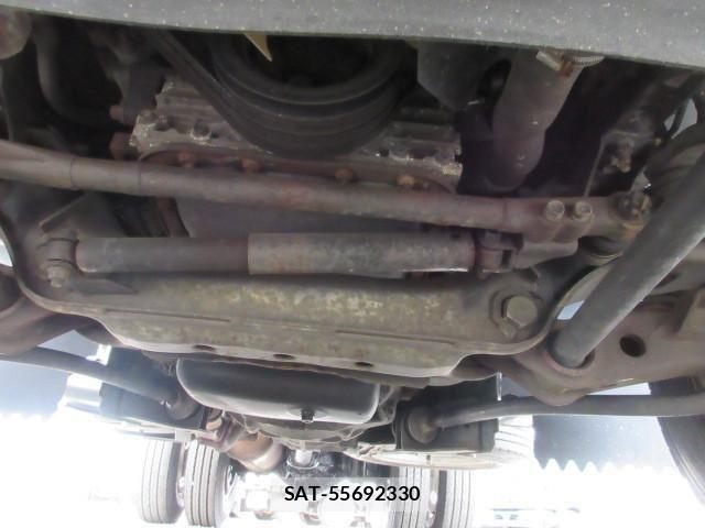 Isuzu ELF TRUCK 2004-03 1146656-26