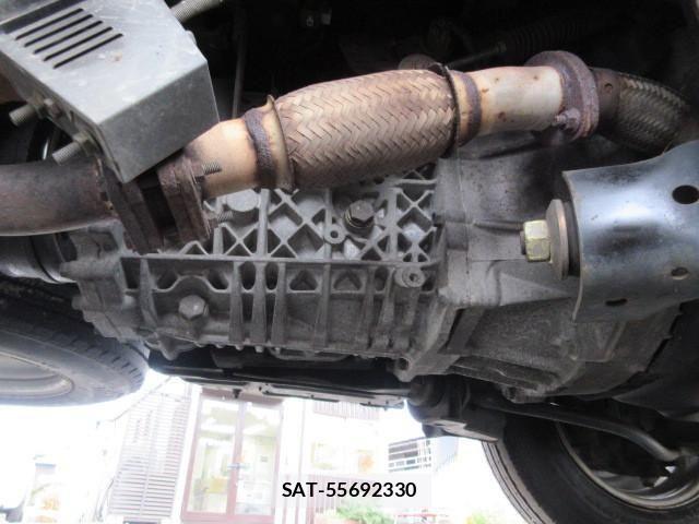 Isuzu ELF TRUCK 2004-03 1146656-27