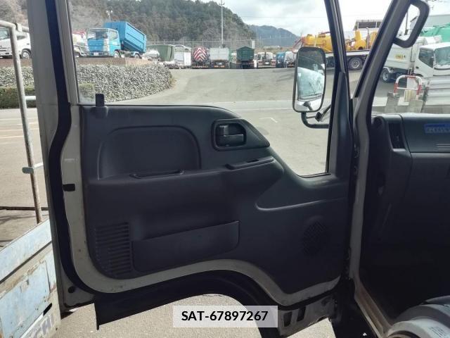 Isuzu ELF TRUCK 2017-09 806352-18