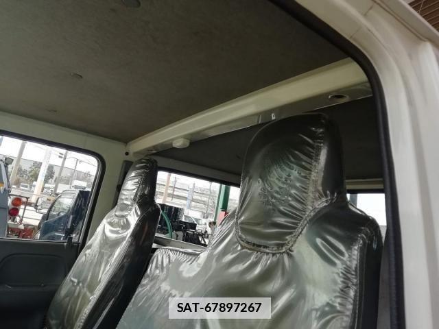 Isuzu ELF TRUCK 2017-09 806352-20