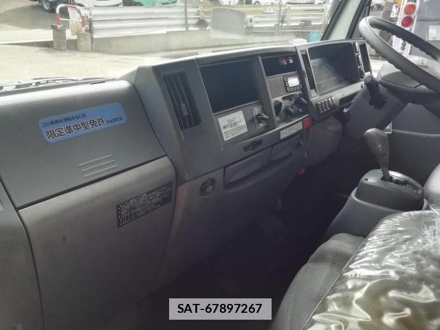 Isuzu ELF TRUCK 2017-09 806352-21