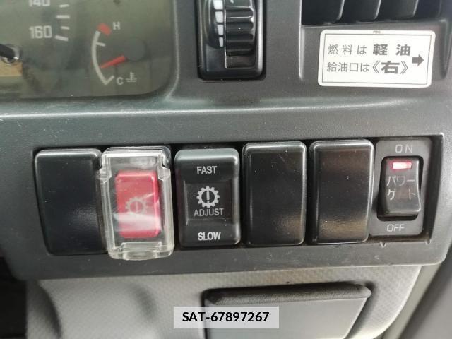 Isuzu ELF TRUCK 2017-09 806352-26