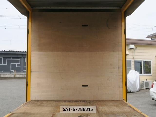 Isuzu ELF TRUCK 2018-05 407025-22