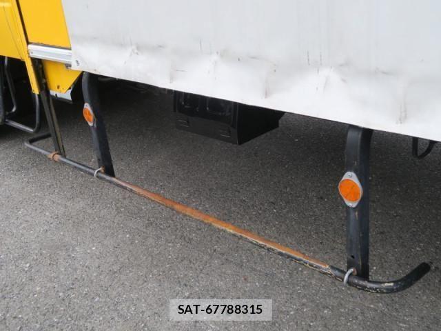 Isuzu ELF TRUCK 2018-05 407025-26