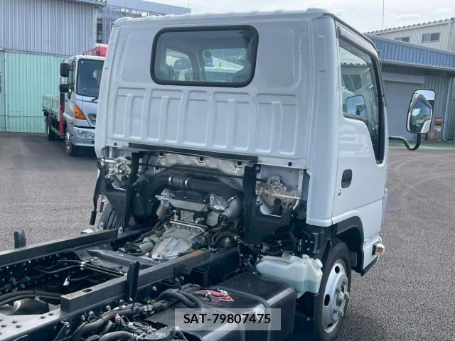 Isuzu ELF TRUCK 2022-09 963907-25