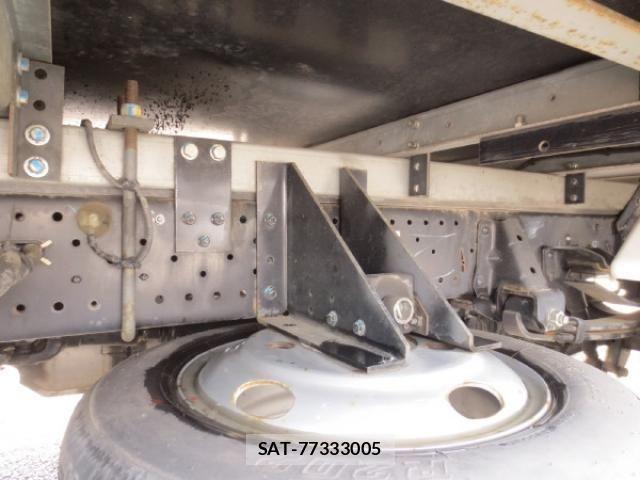 Isuzu ELF TRUCK 2019-08 1050818-11