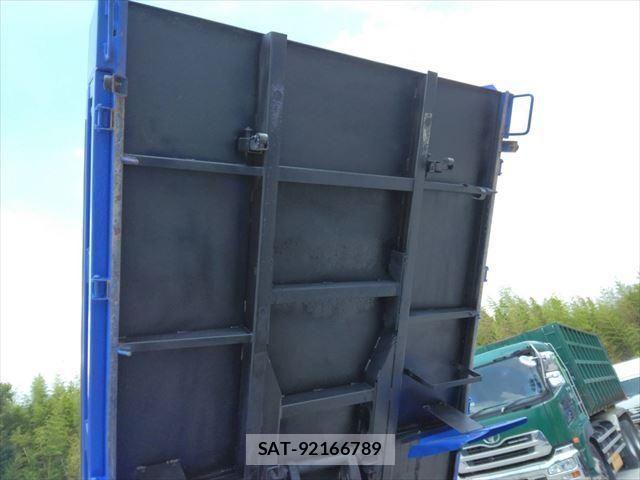 Isuzu ELF TRUCK 2010-05 406742-14