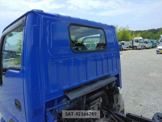 Isuzu ELF TRUCK 2010-05 406742-17
