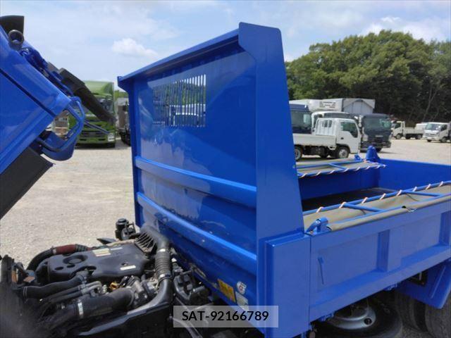 Isuzu ELF TRUCK 2010-05 406742-18