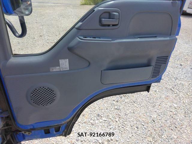 Isuzu ELF TRUCK 2010-05 406742-19