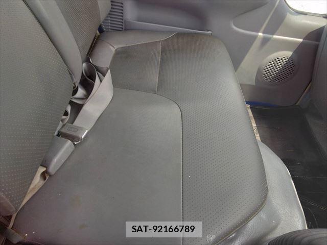 Isuzu ELF TRUCK 2010-05 406742-23