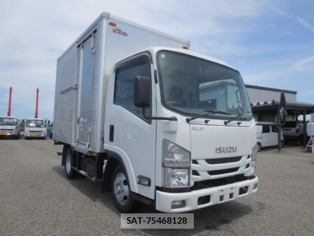 Isuzu ELF TRUCK 2018-02 1037935-1