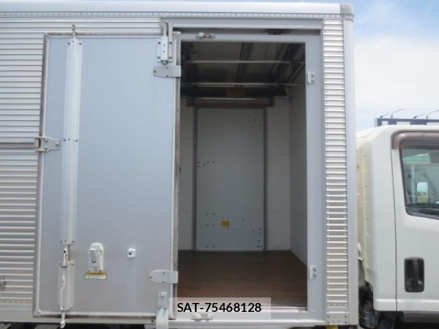 Isuzu ELF TRUCK 2018-02 1037935-10