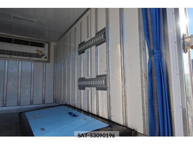 Isuzu ELF TRUCK 2015-08 1624621-11