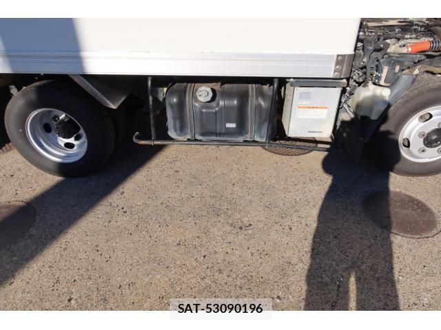 Isuzu ELF TRUCK 2015-08 1624621-28