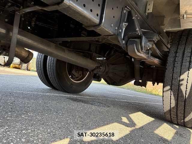 Isuzu ELF TRUCK 2021-03 1742614-26
