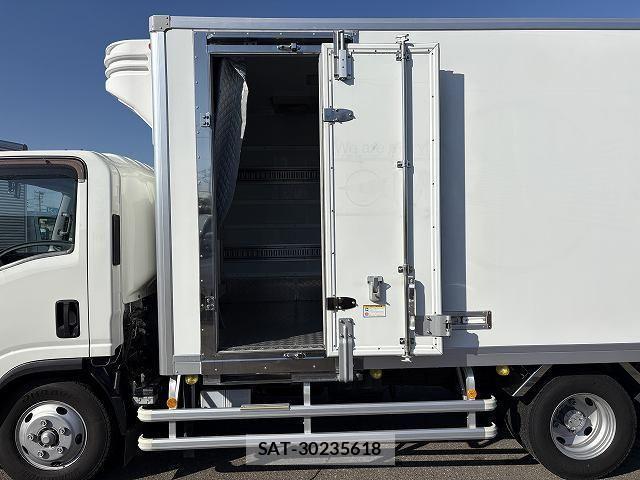 Isuzu ELF TRUCK 2021-03 1742614-6