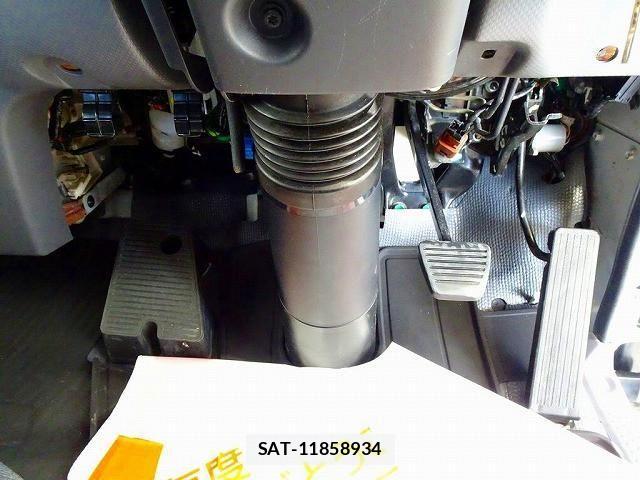 Isuzu ELF TRUCK 2018-11 1742687-13