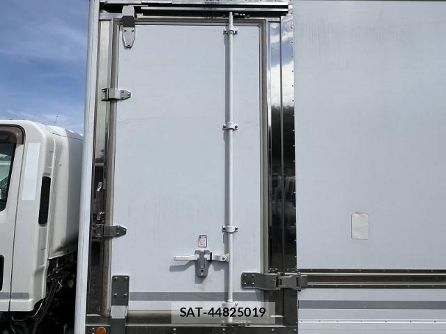 Isuzu ELF TRUCK 2019-05 1742760-11