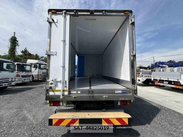 Isuzu ELF TRUCK 2019-05 1742760-13