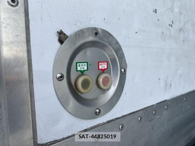 Isuzu ELF TRUCK 2019-05 1742760-20